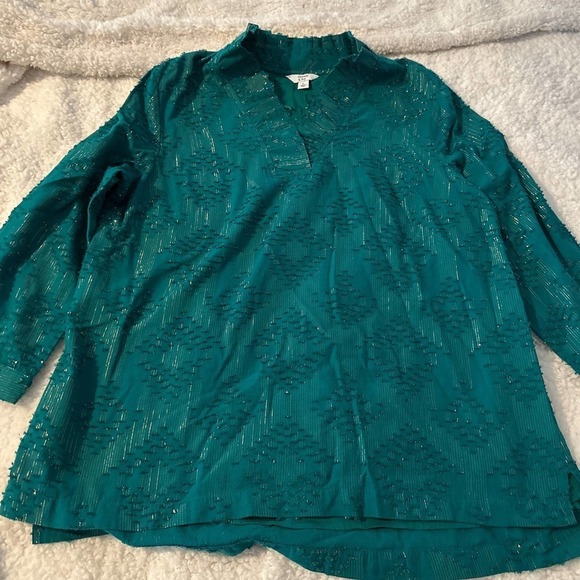 COPY - Crown & ivy blouse - Picture 1 of 3